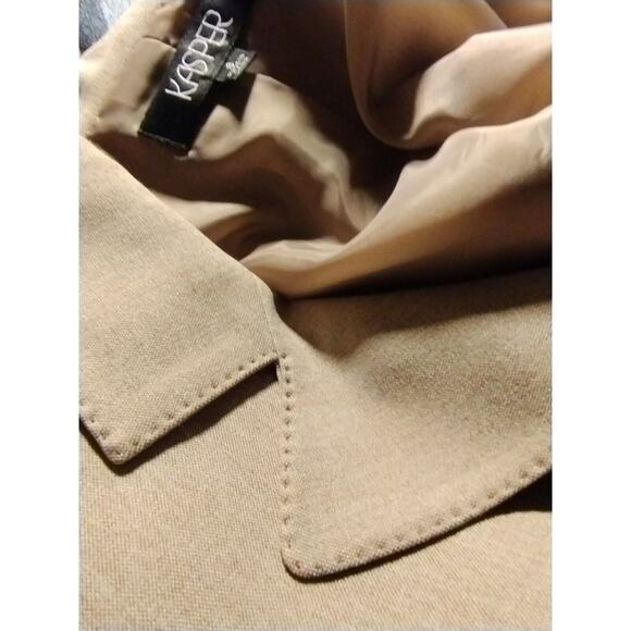 Kasper Woman's Brown Suit Jacket ONLY Size 8 Shoulder Pads Lined Classic Simple - Picture 6 of 10